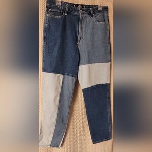 Hollister Ultra High Rise Mom Jeans
